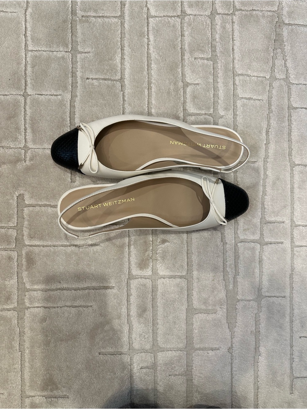 Stuart Weitzman Two-Tone bicolor White and Black Slingback Ballet Flats sz. 11